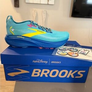 Brooks Adrenaline GTS 25 Blue and Yellow Women's Shoes - RunDisney edition